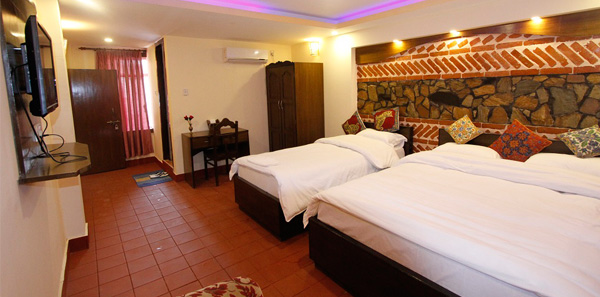 Deluxe Family Room